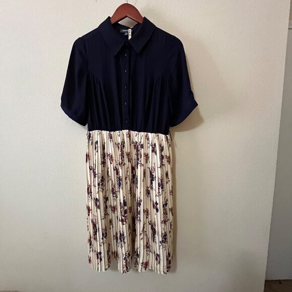 ModCloth Adored Duet Pleated Floral Short Sleeve Collared A Line Dress SZ M - Picture 1 of 10